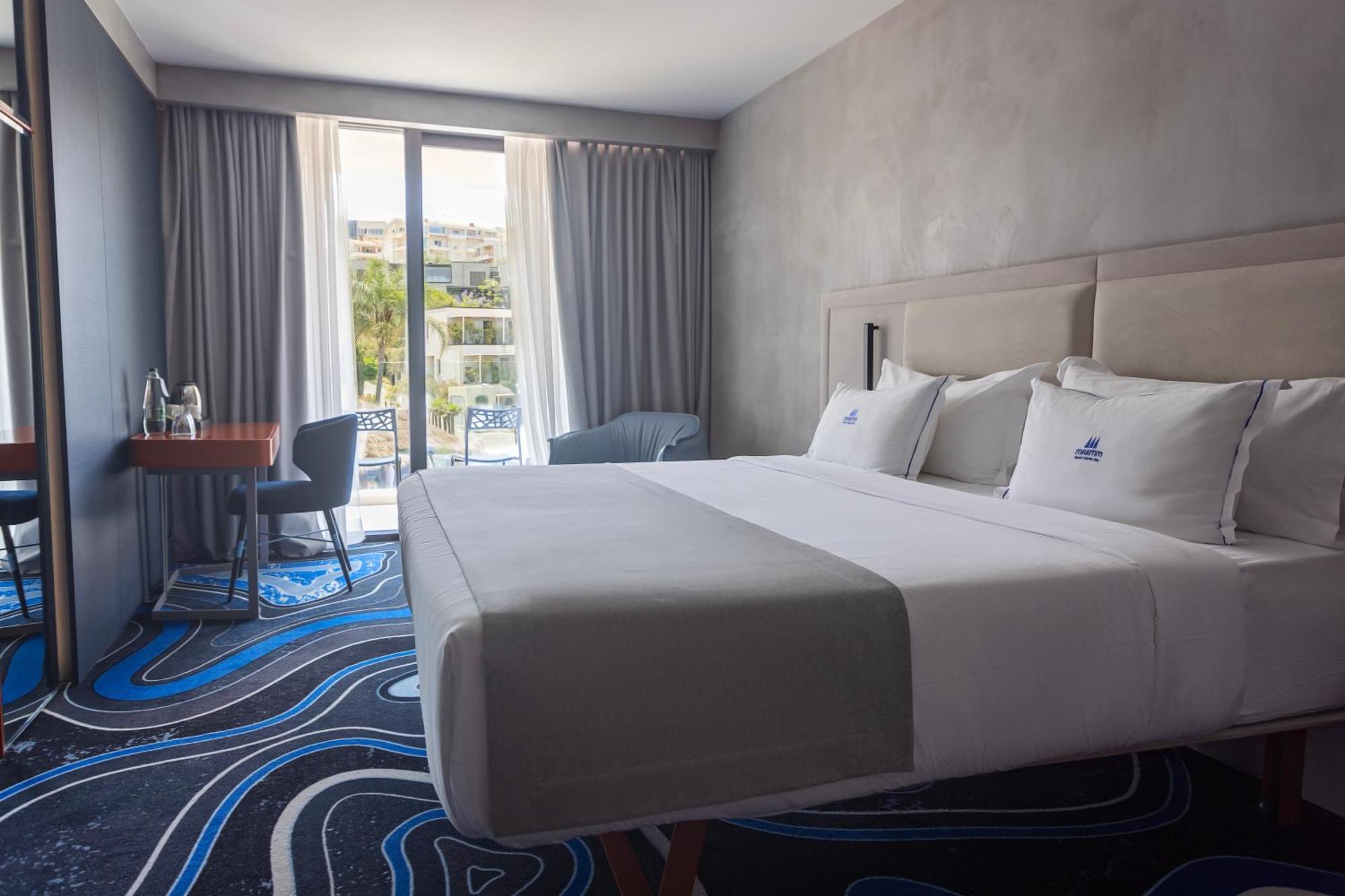 Maritim Marina Bay Resort Spa & Casino Adult Friendly Vlorë 외부 사진 A room at the hotel
