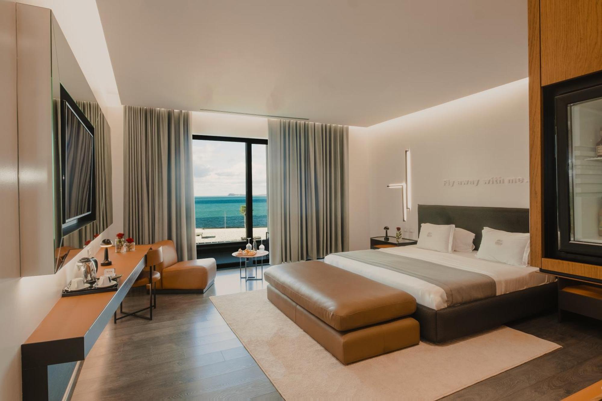 Maritim Marina Bay Resort Spa & Casino Adult Friendly Vlorë 외부 사진 Deluxe Room