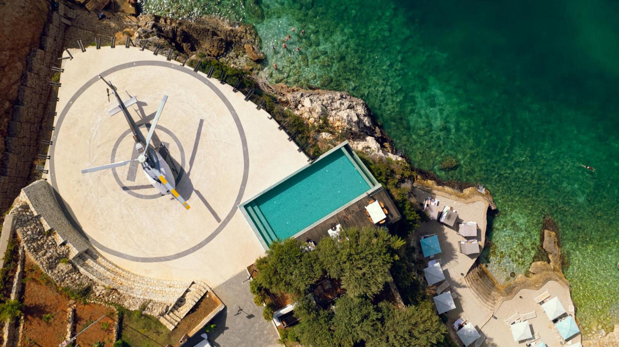 Maritim Marina Bay Resort Spa & Casino Adult Friendly Vlorë 외부 사진 Helicopter landing pad at the hotel