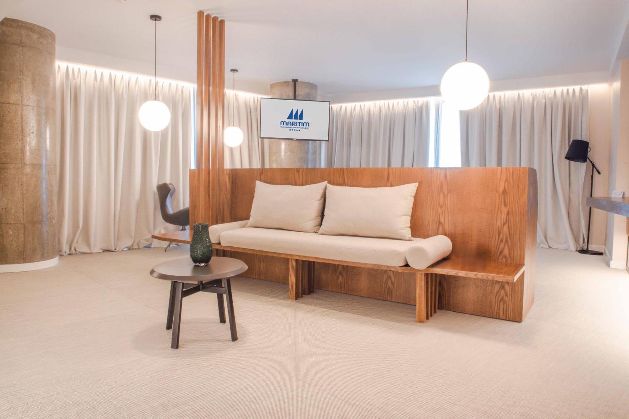 Maritim Marina Bay Resort Spa & Casino Adult Friendly Vlorë 외부 사진 The interior of the lounge